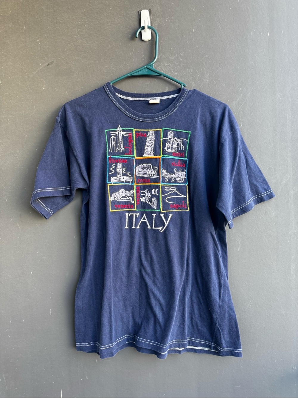 vintage 1990s navy blue Italy souvenir t-shirt